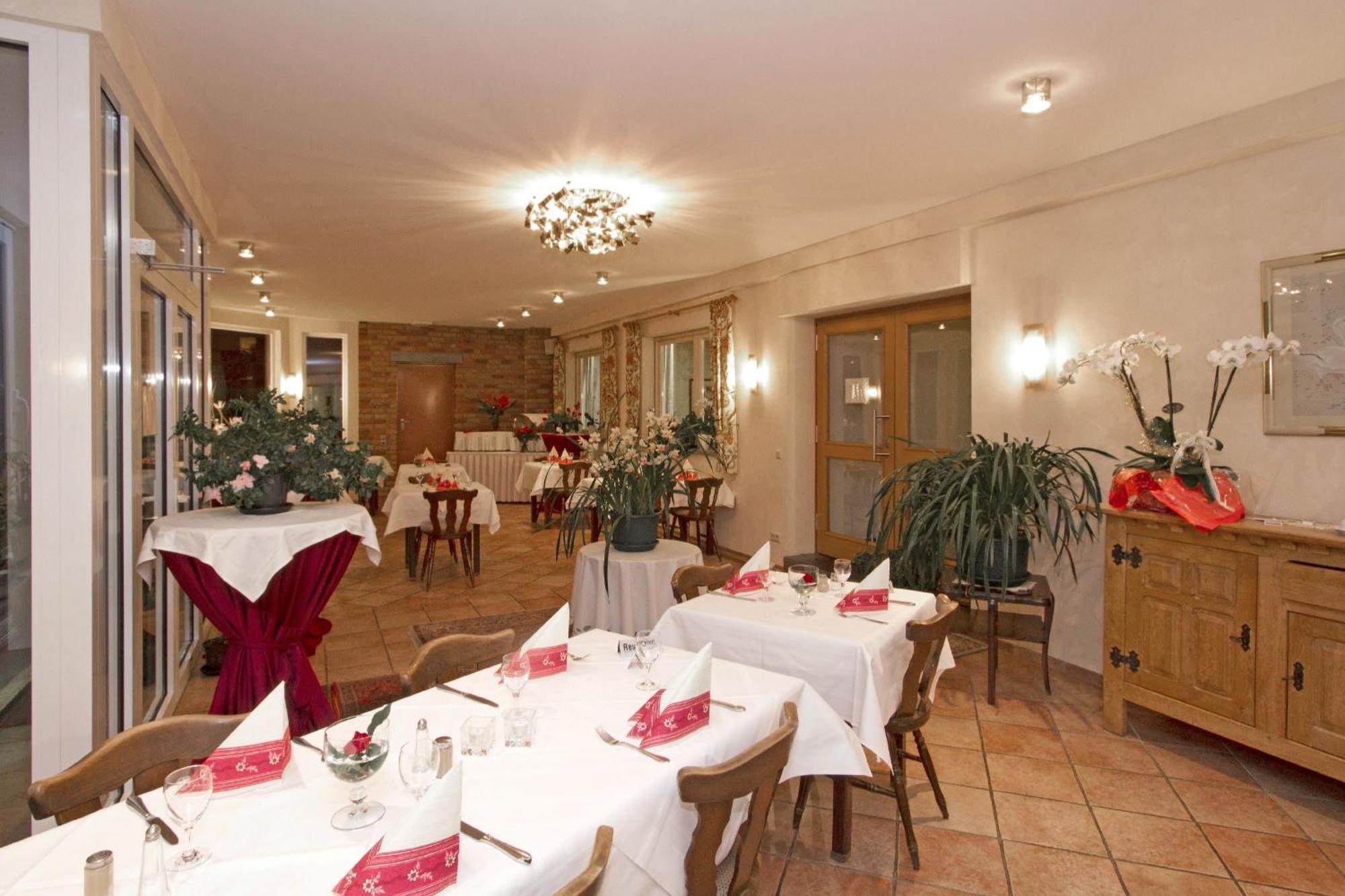 Hotel Mennicken Würselen Esterno foto