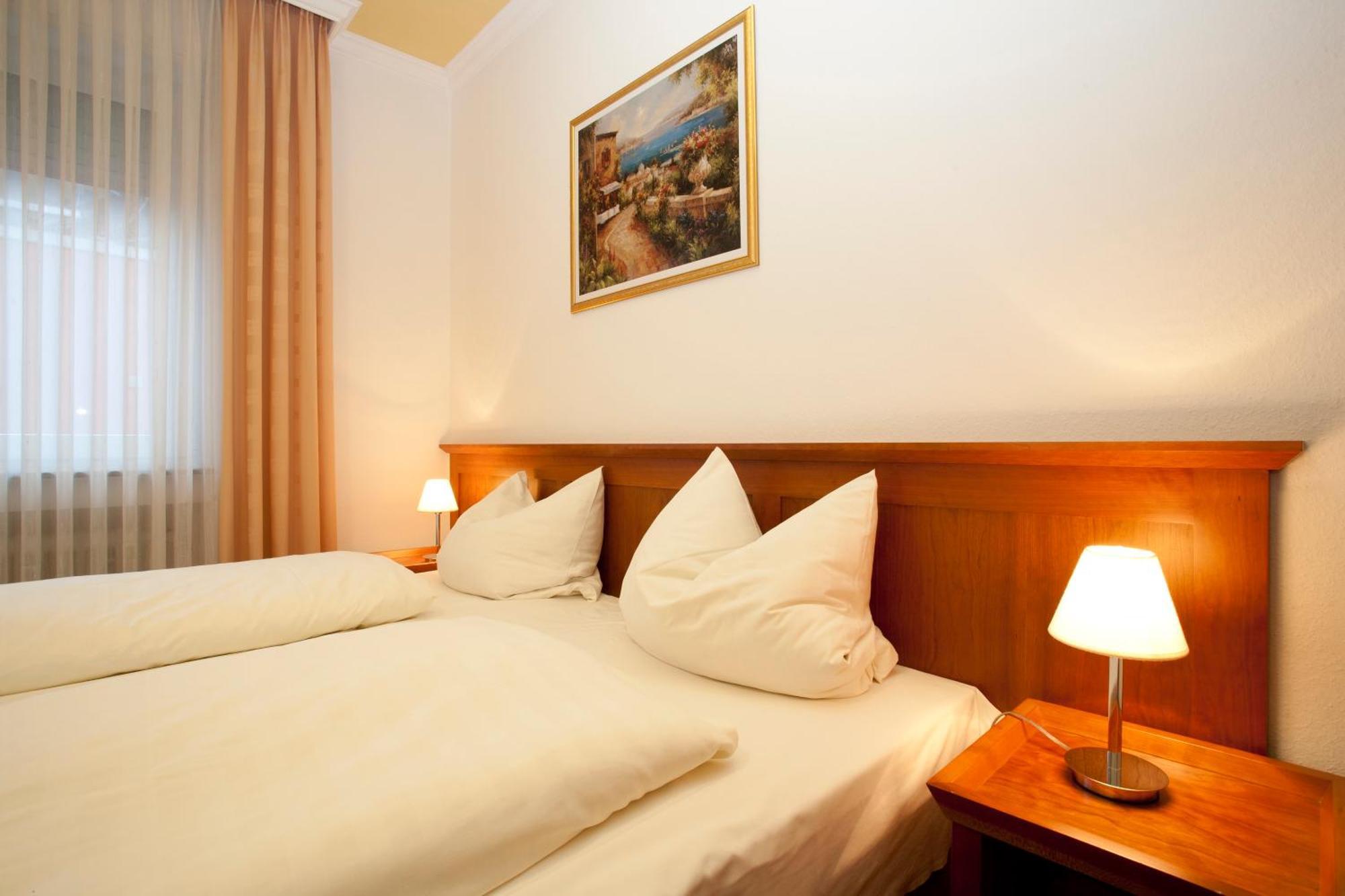 Hotel Mennicken Würselen Esterno foto